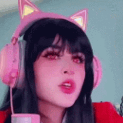 Cosplay Tiktoker GIF – Cosplay Tiktoker Gamer – discover and share GIFs