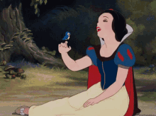 Snow White Mirror Mirror GIF - Snow White Mirror Mirror Princess GIFs