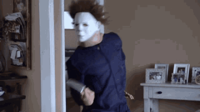 Michael Myers Practicing My Stabbing GIF - Michael Myers Practicing My Stabbing  Stabbing - Discover & Share GIFs
