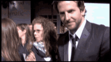 Bradley Cooper Interview GIF - Bradley Cooper Interview Premiere GIFs