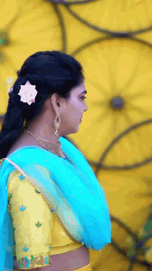 Sareefans Saree Blouse GIF - Sareefans Saree Blouse Saree Hot GIFs