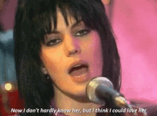 Joanjett Hardly Know Her But I Could Love Her GIF - Joanjett Hardly Know Her But I Could Love Her Singing GIFs