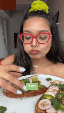 Eat Chef Priyanka GIF - Eat Chef Priyanka Munch GIFs