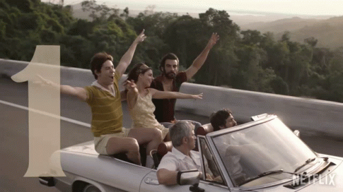 viajando-la-casa-de-la-flores.gif