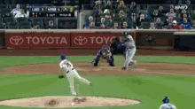 Eric Campbell Catch GIF - Eric Campbell Catch Basebball GIFs