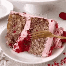 Raspberry Cake Dessert GIF - Raspberry Cake Cake Dessert GIFs
