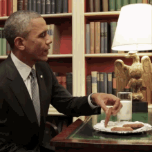 Barack Obama Obama GIF - Barack Obama Obama Obama Cookie GIFs