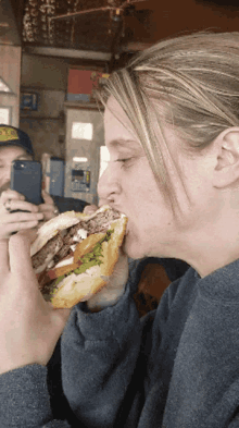 Hungry Eating GIF - Hungry Eating Lunch GIFs