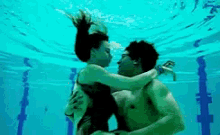 yamira cagatay ulusoy serenay sarikaya pool love