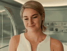 Smiling GIF - The Divergent Series Allegiant Shailene Woodley GIFs