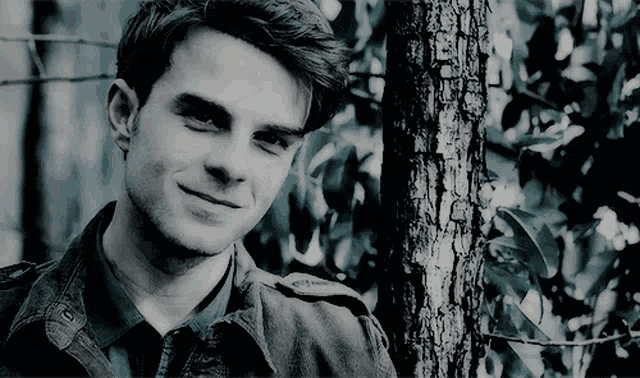 Kol mikaelson tvd vampire diaries GIF - Find on GIFER