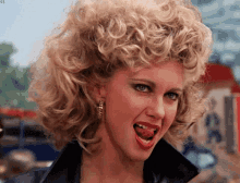 Sandy Tongue Out GIF - Sandy Tongue Out Grease GIFs