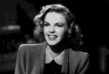 Judy Garland Laugh GIF - Judy Garland Laugh Giggle GIFs