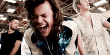 Drag Me Down GIF - One Direction Scream Shout GIFs