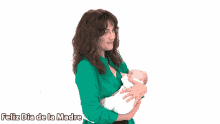 Dia De La Madre Acunar GIF - Dia De La Madre Acunar Bebe GIFs
