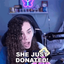 She Just Donated Fluctra GIF - She Just Donated Fluctra She Give Me A Present GIFs