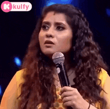 confused priyanka super singer host anchor