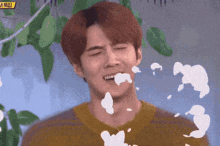 Embarrassed Laugh GIF - Embarrassed Laugh Exo GIFs