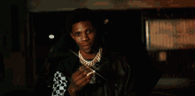 Hand On Mouth A Boogie Wit Da Hoodie GIF - Hand On Mouth A Boogie Wit Da Hoodie Reply Song GIFs