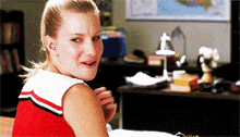 Glee Brittany Pierce GIF - Glee Brittany Pierce Waving GIFs