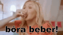 Mulher Bebendo  / Bóra Beber / Pronto Pro Rolê / Beber Todas GIF - Drinking Bottoms Up Lets Drink GIFs