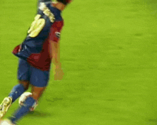 Ronaldinho Gaucho Dribbles GIF - Ronaldinho Gaucho Dribbles Fc Barcelona GIFs