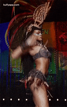 Envayo.Gif GIF - Envayo Rihanna Valerian And-the-city-of-a-thousand-planets GIFs