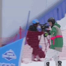 Wang Yibo Skating GIF - Wang Yibo Skating Snow GIFs