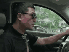 开车 张嘉译 帅 墨镜 GIF - Sunglass Driving Zhang Jia Yi GIFs