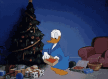 Donald Duck Donald Duck Christmas GIF - Donald Duck Donald Duck Christmas Christmas GIFs