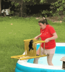 Screaming Woman Weird Situation GIF - Screaming Woman Weird Situation Squirrel GIFs