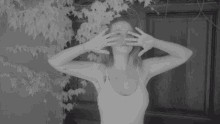 Misteriosa Rigoberta Bandini GIF - Misteriosa Rigoberta Bandini Que Cristo Baje GIFs