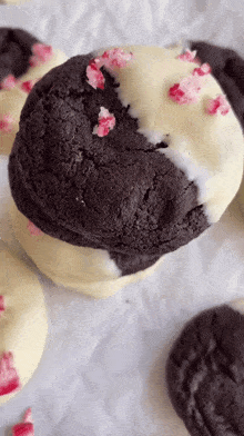 Double Chocolate Peppermint Cookies Food GIF - Double Chocolate Peppermint Cookies Cookies Food GIFs