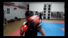 Wei Onn Punch Boxer GIF - Wei Onn Punch Boxer Boxing GIFs
