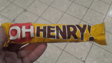 Oh Henry Chocolate Bar GIF - Oh Henry Chocolate Bar Candy Bar GIFs