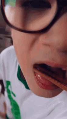 Eating Cooking Bomb GIF - Eating Cooking Bomb Yummy GIFs