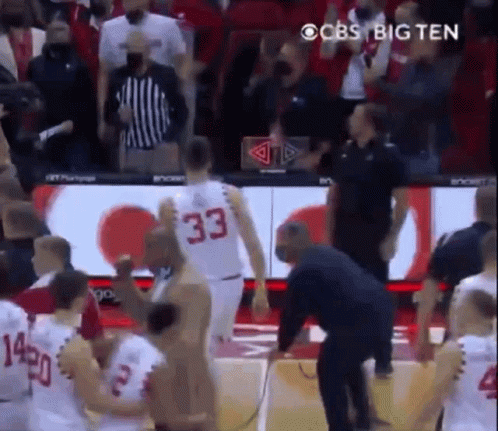 Wisconsin Badgers GIF - Wisconsin Badgers Suck - Discover & Share GIFs