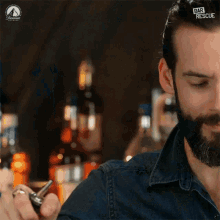 Mixing Drinks Bartender GIF - Mixing Drinks Bartender Alcohol GIFs