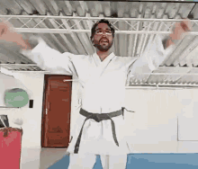 Ricardo Karate Cesarschool GIF - Ricardo Karate Cesarschool GIFs