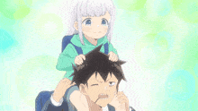 a girl is sitting on a man 's shoulders with the words boa ideia quer brincar do que written below her