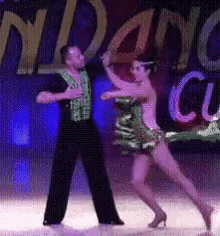 Dancing Dancing Spins GIF - Dancing Dancing Spins Disco Ballroom GIFs