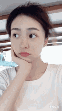 Beauty Selfie GIF - Beauty Selfie Asian GIFs