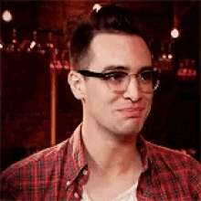 Beebo Brendon Urie GIF - Beebo Brendon Urie Glasses GIFs