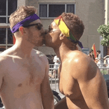 Gay Gay Kiss GIF - Gay Gay Kiss Queer GIFs
