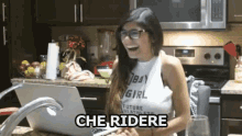 Mia Khalifa Che Ridere Ridere Risata GIF - Mia Khalifa Funny Laughing GIFs