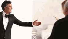Mark Ruffalo Gentleman GIF - Mark Ruffalo Gentleman Julia Roberts GIFs