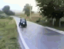 tuktuk drift slippery road