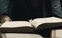 Looking At The Book GIF - Blade Runner Ryan Gosling Reading GIFs