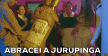 Te Jurupinga / Mc Zaac / Abracei A Jurupinga / Garrafa De Cachaça GIF - Drinking Jurupinga Mc Zaac GIFs