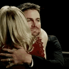 Olicity Oliver And Felicity GIF - Olicity Oliver And Felicity Stephen Amell GIFs